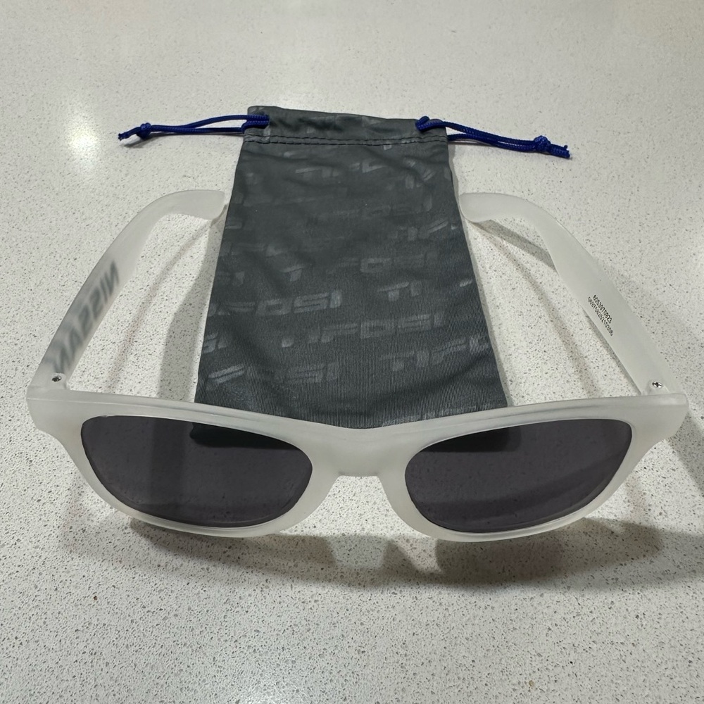 White Wayfarer-Style Sunglasses with Nissan Logo and Cleaning/Storage Bag.